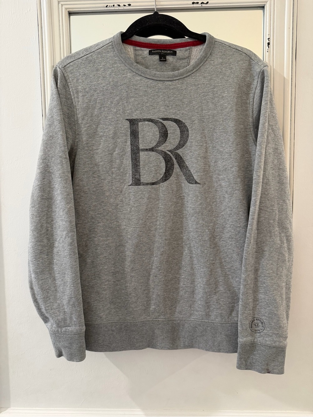Banana Republic Men's Crewneck Sweatshirt with BR Logo